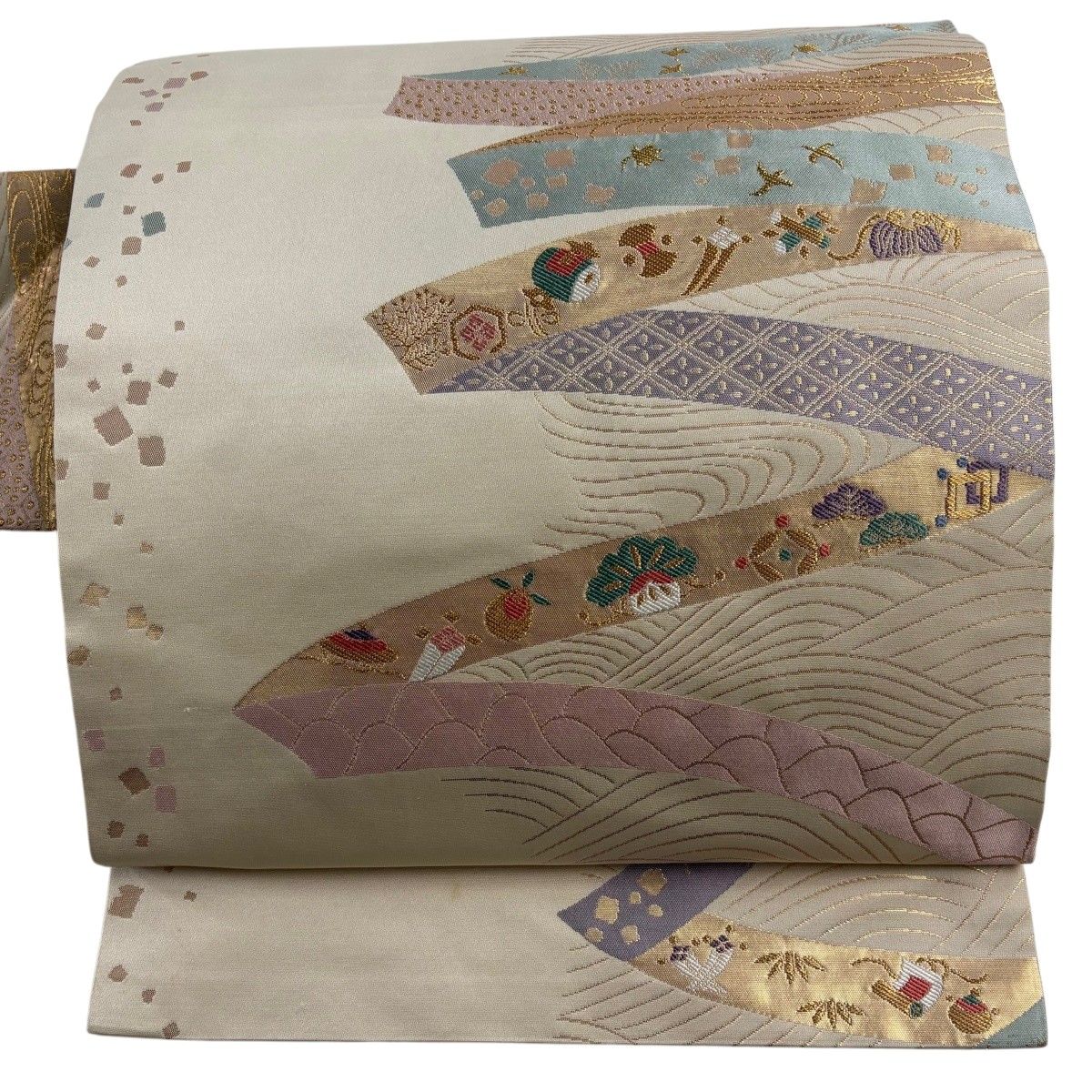 【美品】 名古屋帯 秀品 宝尽くし 波 箔 金糸 クリーム 正絹 【中古】
