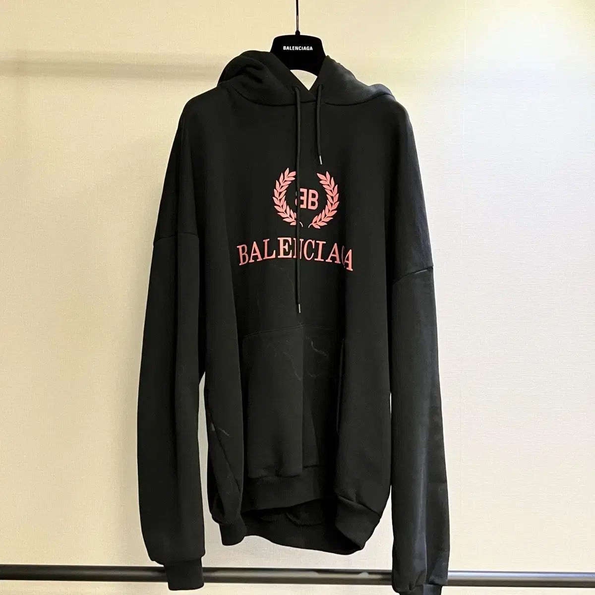 S級/正規品 L バレンシアガ 月桂樹ロゴ WHO フードTシャツ ピンク