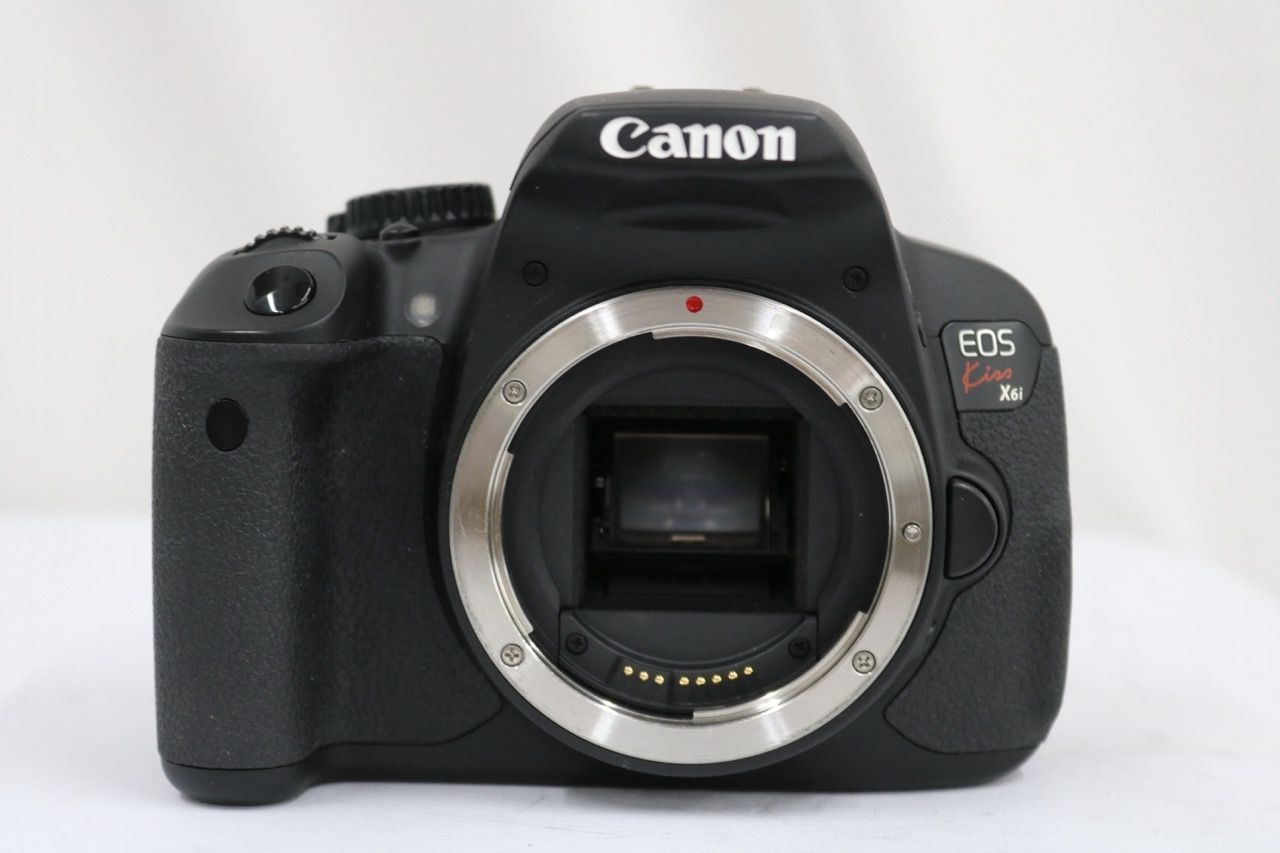 【美品 返品保証】 【シャッター3292回】キャノン Canon EOS Kiss X6i デジタル一眼 e13821
