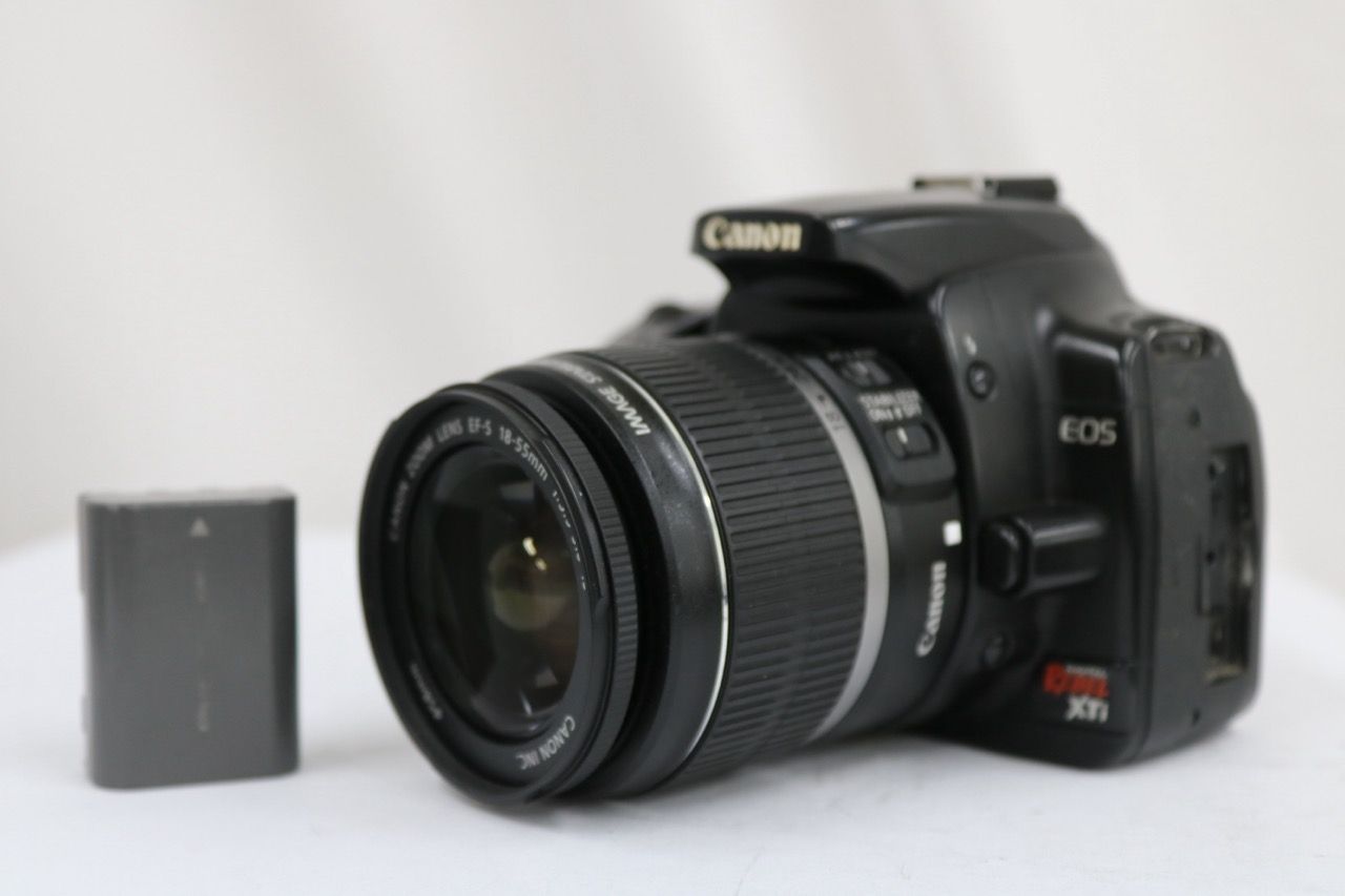 【返品保証】 キャノン Canon EOS DIGITAL REBEL X Ti EF-S 18-55mm F3.5-5.6 IS デジタル一眼 e13822