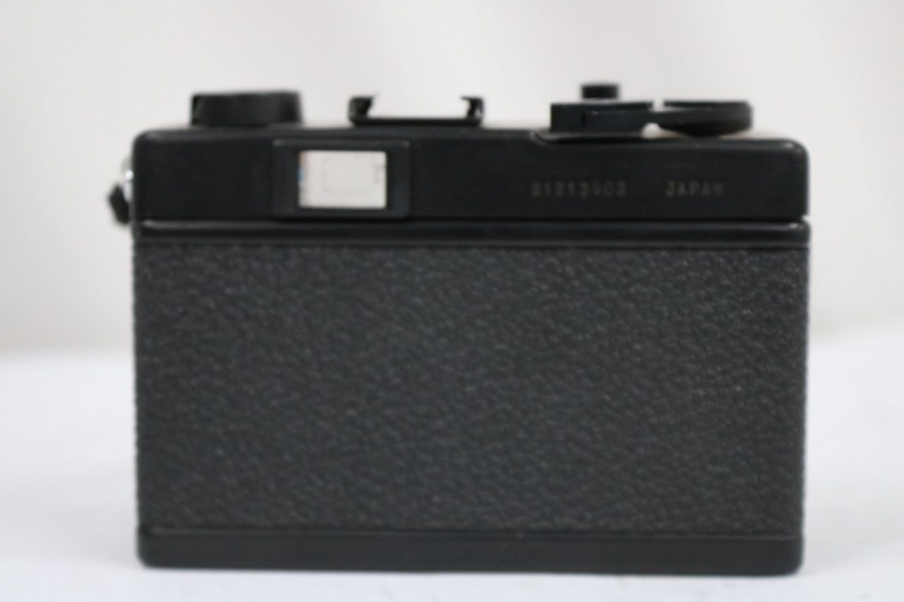 Yashica-8 レンジファインダーカメラ 商品の説明Yashica-8はダブルレ…