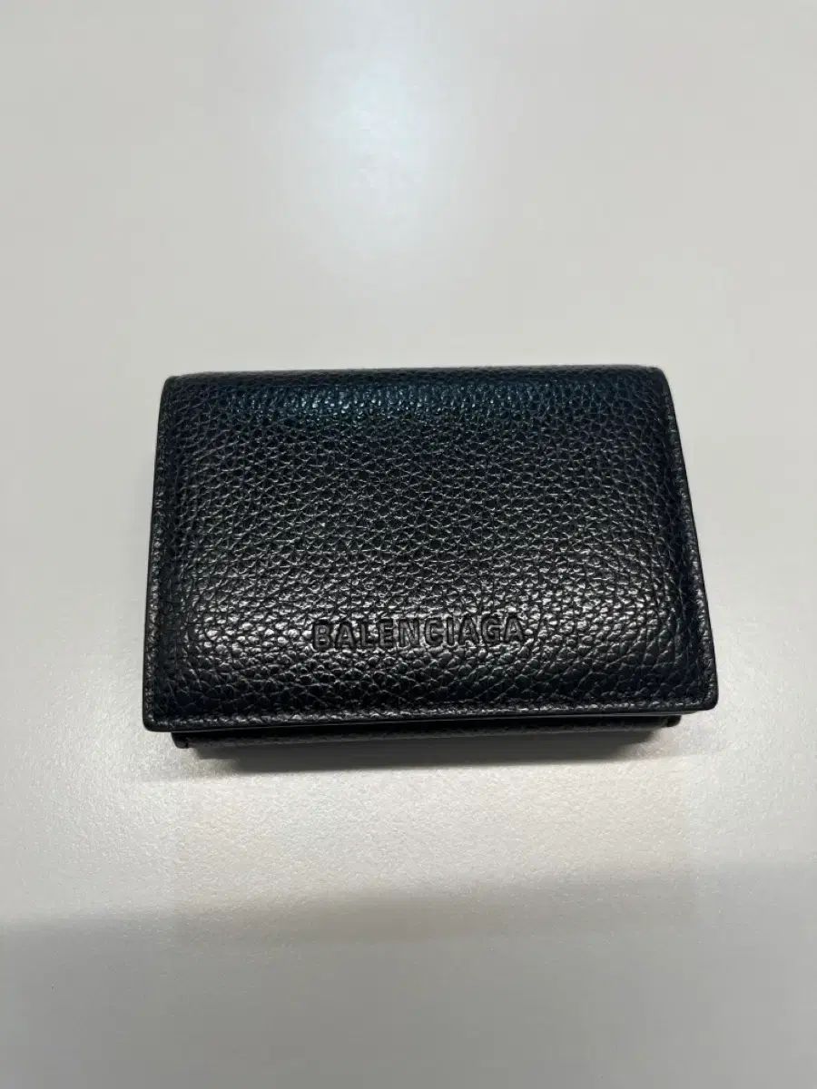 バレンシアガ エッセンシャル ミニウォレット (レディース 3段 財布) 出品