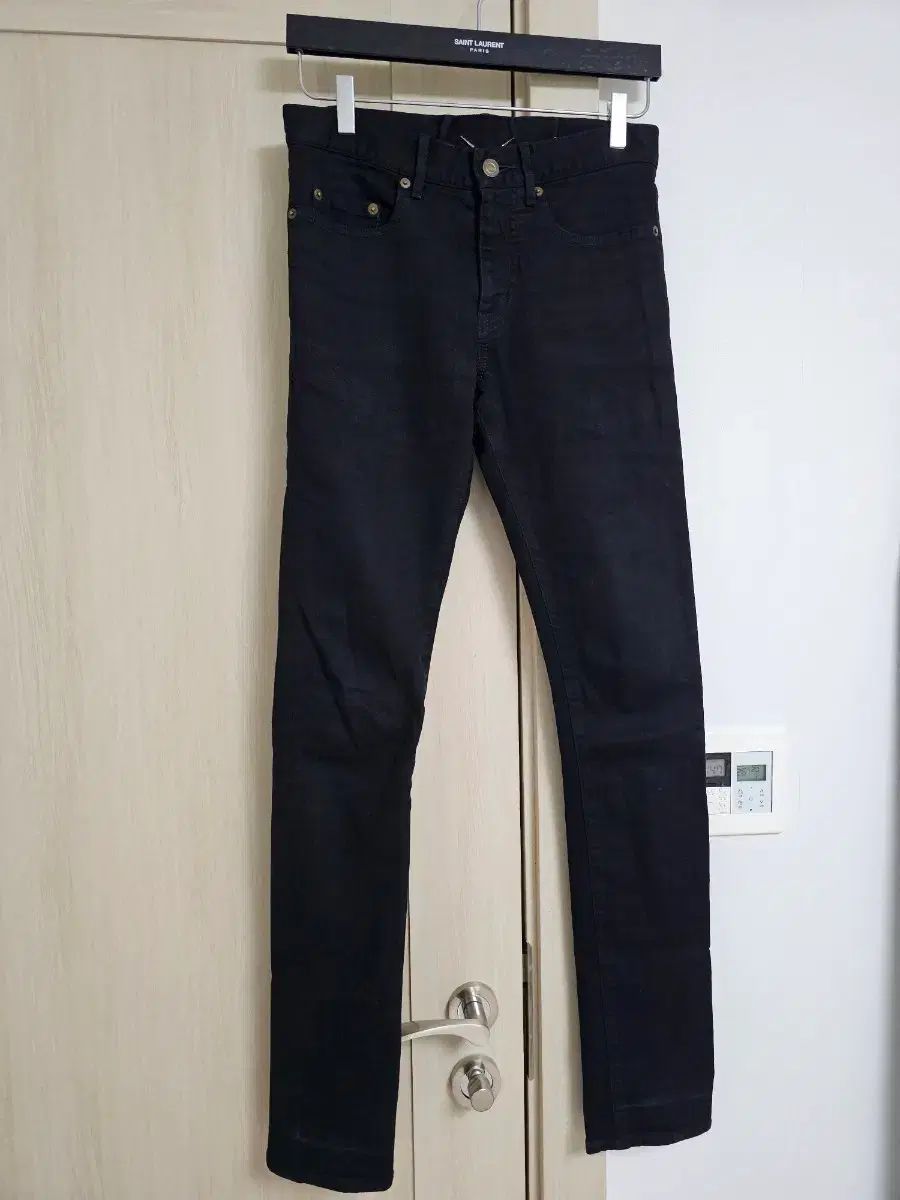 Saint Laurent サンローラン ブラックジーン 39,357円