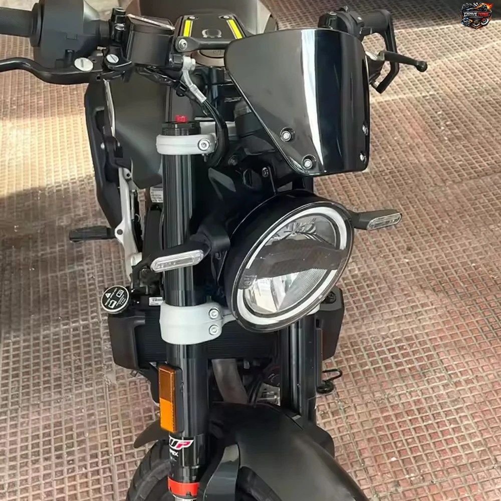 ハスクバーナ スヴァルトピレン 401 用ウインドスクリーン オートバイ