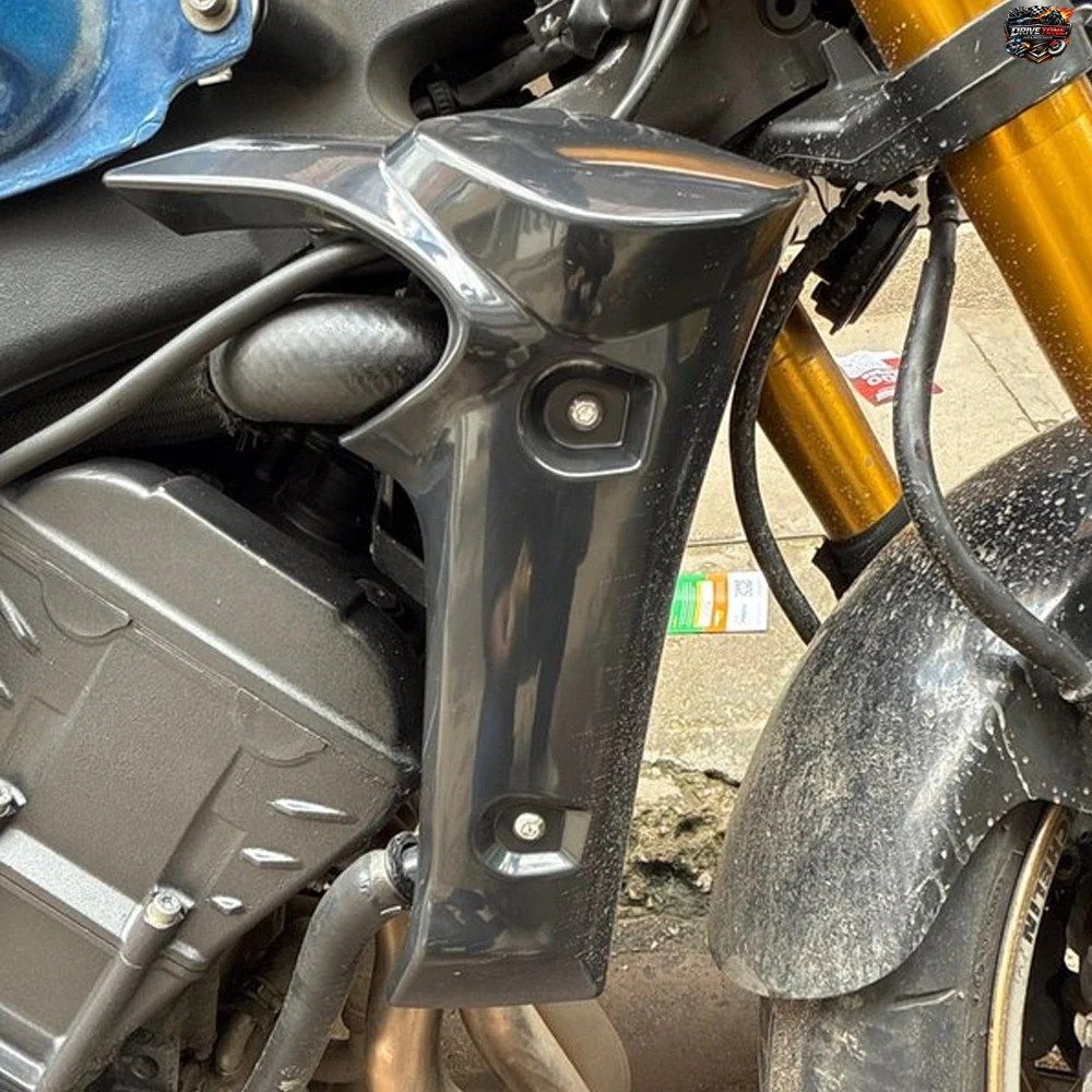 FZ8 ラジエーターサイドカバーキャップパネルガードクーラーフードウォータータンクプロテクション ヤマハ FZ8S FZ8N 2010-2017 オートバイ
