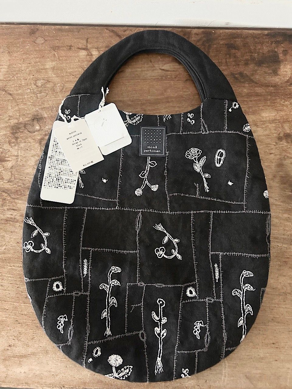 美品】mina perhonen garden patchwork エッグバッグ black 麻 リネン
