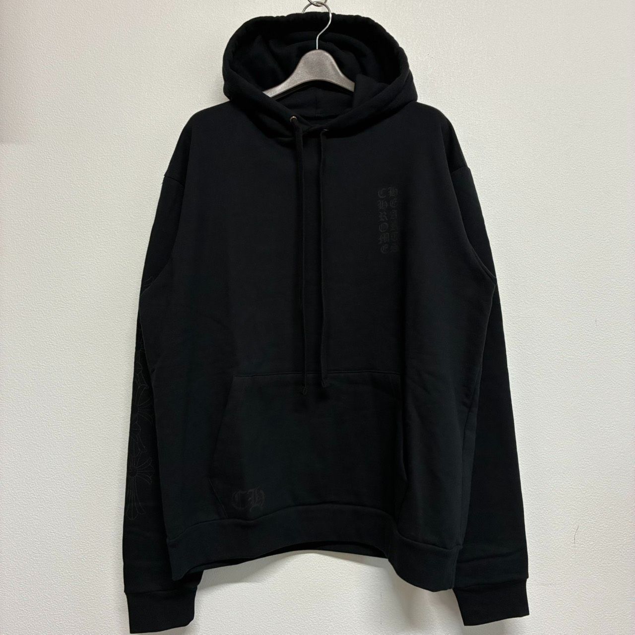 CHROME HEARTS Vertical クロムハーツ バーティカル ロゴ マイアミ限定 黒 ブラック フーディー パーカー トップス 長袖 アウター メンズ レディース Mサイズ 新品未使用 2585