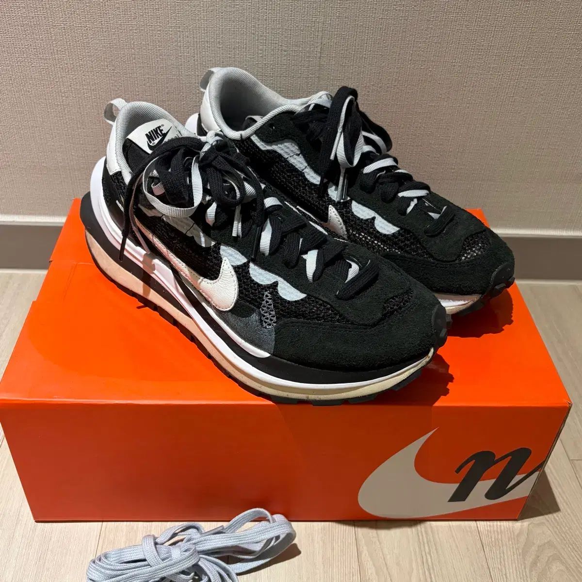 280 NIKE SACAI ヴェイパーワッフル ブラック