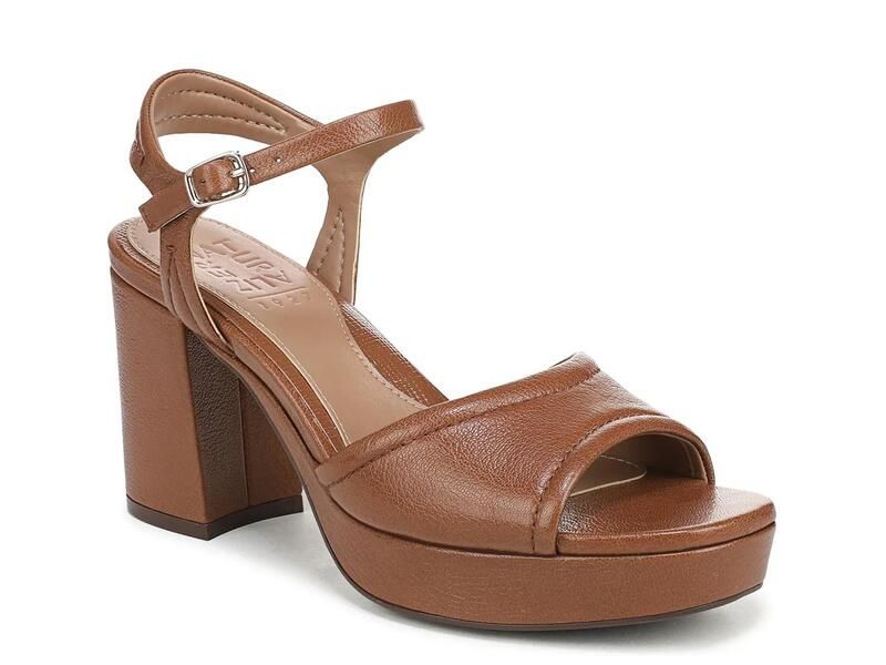 ナチュライザー レディース シューズ サンダル プラットフォーム NaturalizerPetra Platform Sandal Dark Brown ブラウン