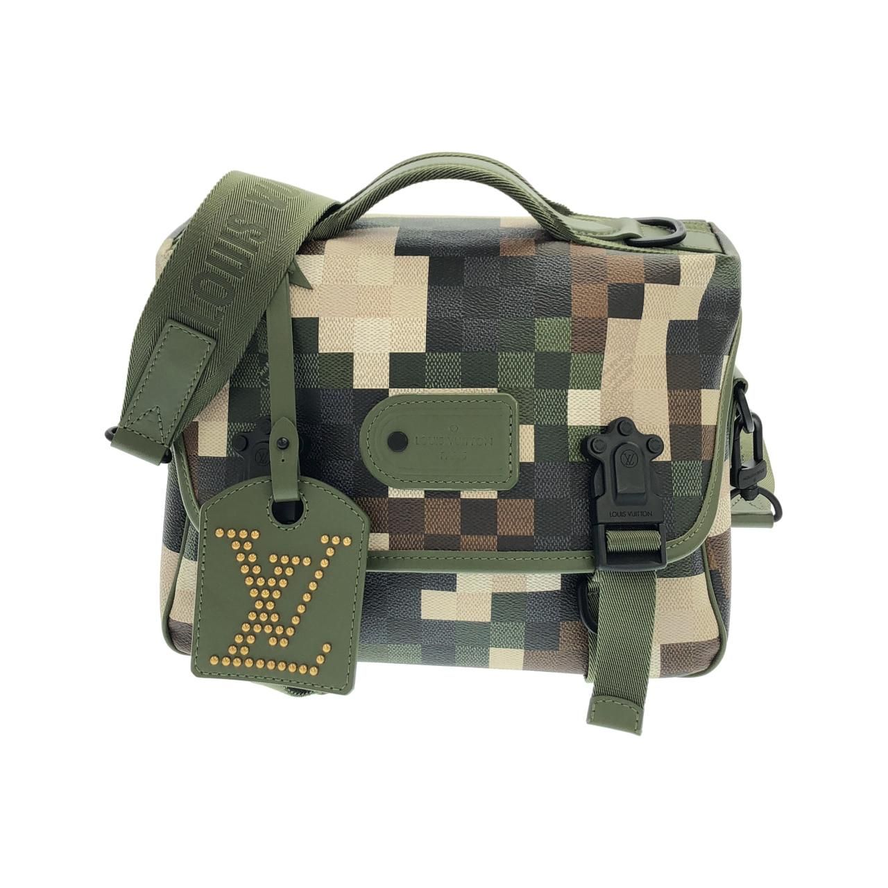ルイヴィトン ダモフラージュ LVトレイル メッセンジャー M24449 ショルダーバッグ
