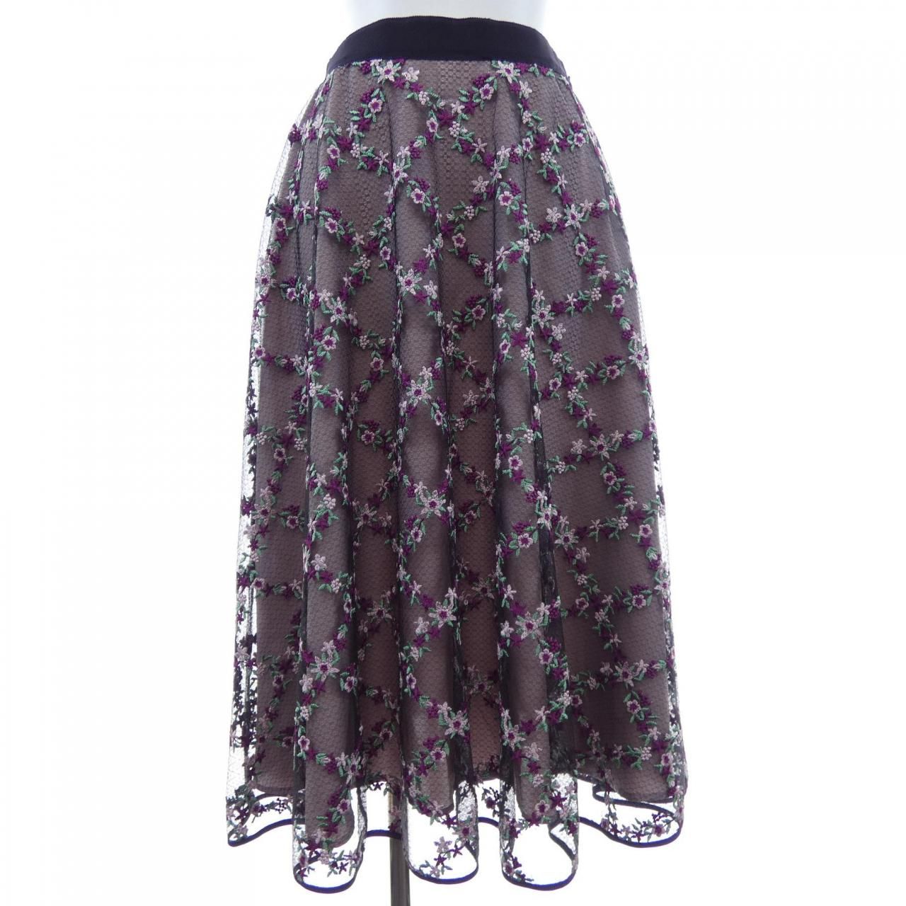 トゥービーシック TO BE CHIC スカート