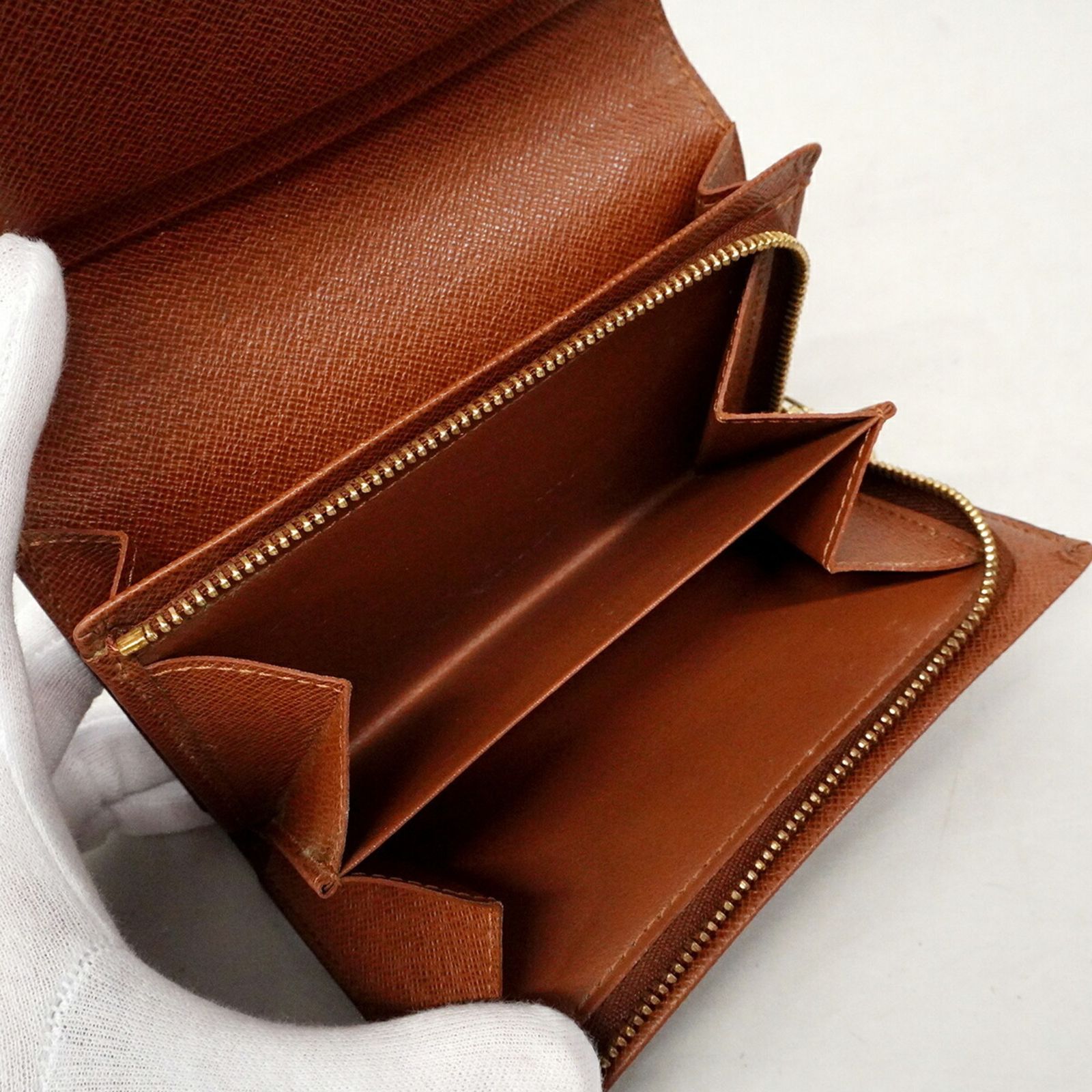 ルイヴィトン　二つ折り財布 モノグラム ポルトフォイユトレゾール M61736 ルイ・ヴィトン(Louis Vuitton) ルイ・ヴィトン 財布 モノグラム