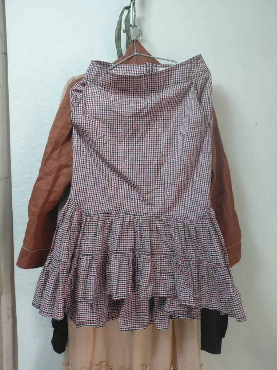 LUCKY CHOUETTE ラッキーシュエトゥ スカート