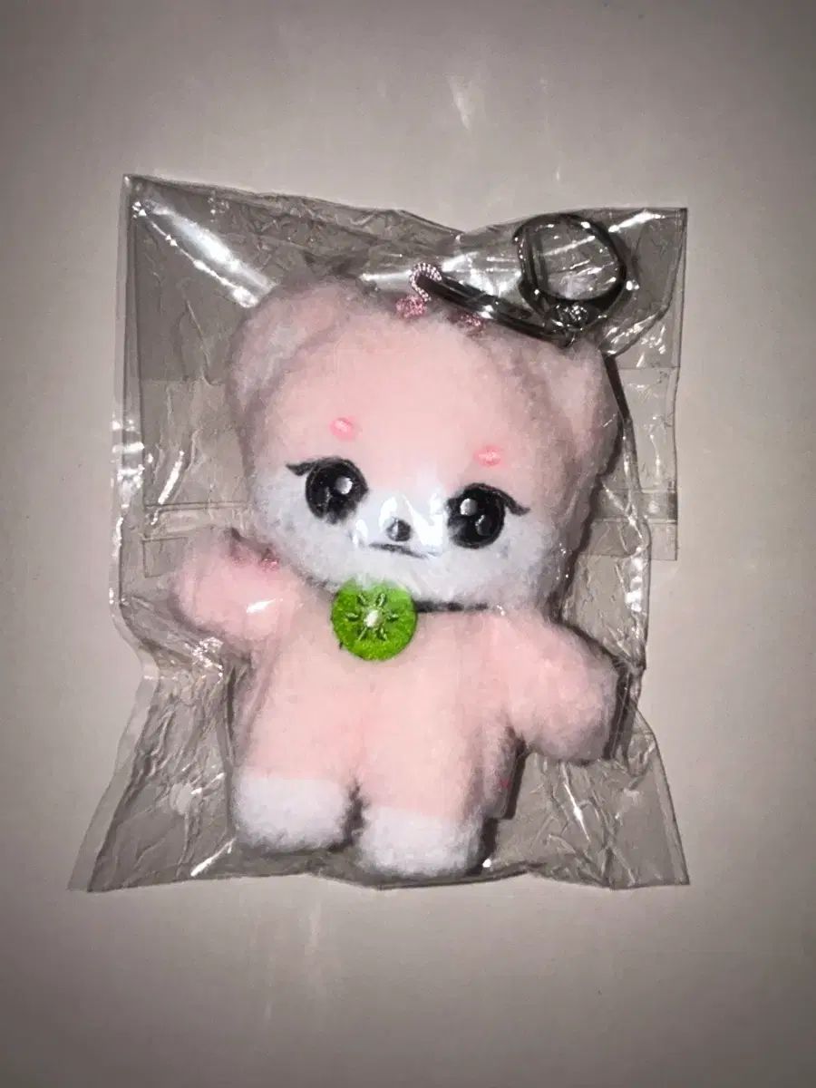 MINIVE IVE（アイヴ） ERANG-E(イランイ) PLUSH 10cm キーホルダー