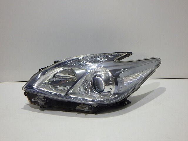 プリウス 左ヘッドライト ハロゲン ZVW30 前期 47-29 ホ 81170-47371 コーティング 綺麗 260617054