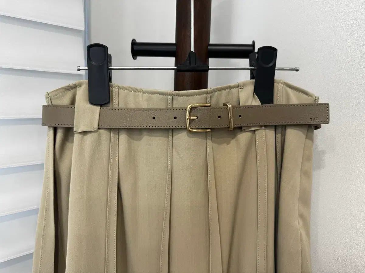 ハンサム the CASHMERE ベルト フレア スカート ミディ丈 ライトベージュ