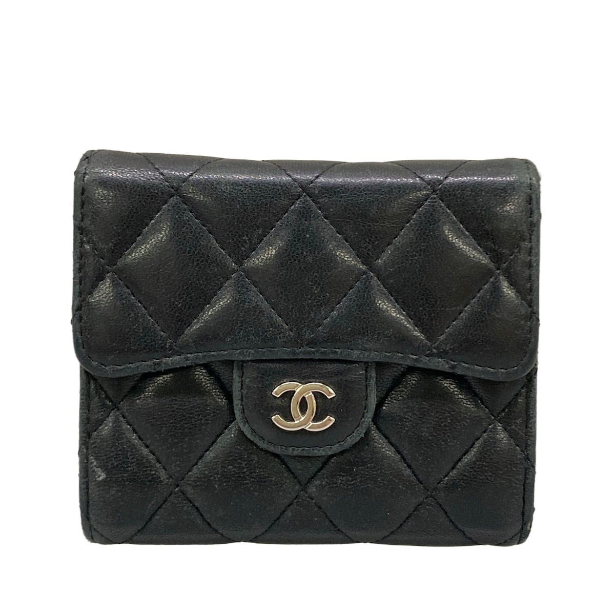 CHANEL(シャネル) 3つ折り財布 マトラッセ 黒 シルバー金具 ラムスキン