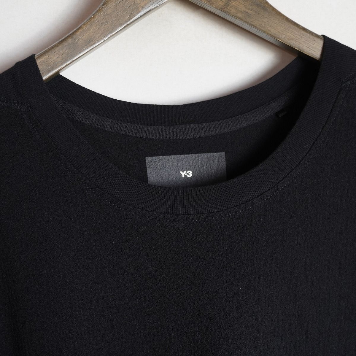 美品 23SS Y-3 ワイスリー Yohji Yamamoto ヨウジヤマモト POCKET SS TEE ポケット 半袖 Tシャツ カットソー H63071 サイズXS 黒820P♪ 美品 23SS Y-3 ワイスリー Yohji Yamamoto ヨウジヤマモト POCKET SS TEE ポケット 半袖 Tシャツ カットソー H63071 サイズXS 黒820P♪