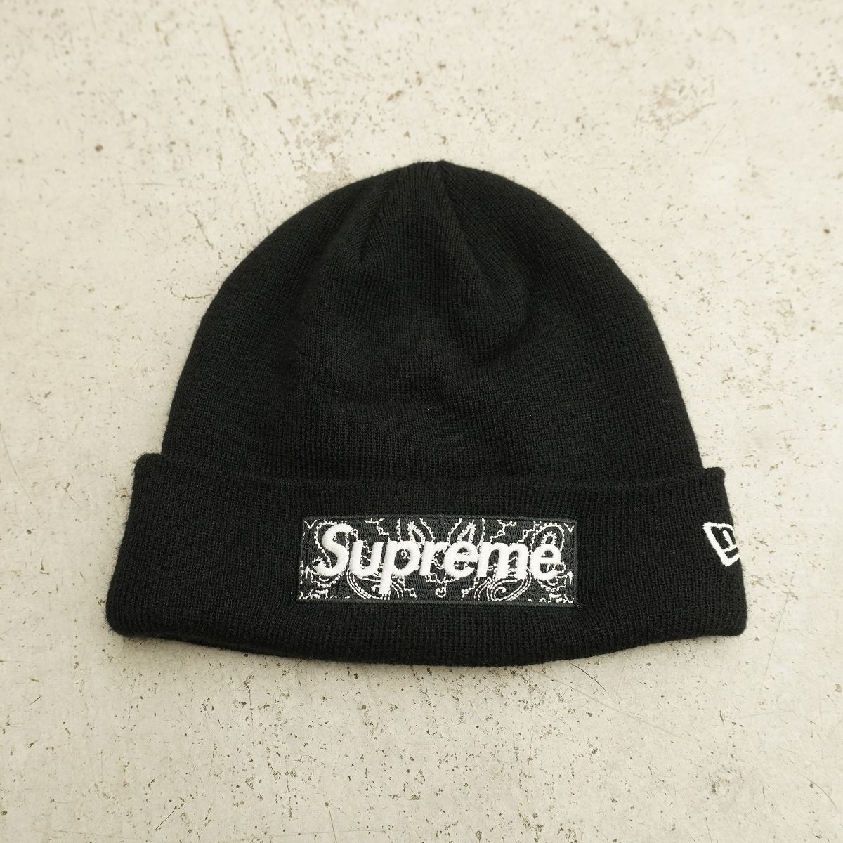 正規 美品 SUPREME シュプリーム × New Era ニューエラ Bandana Box Logo Beanie バンダナ ボックスロゴ ビーニー ニット帽 黒 2977Q♪