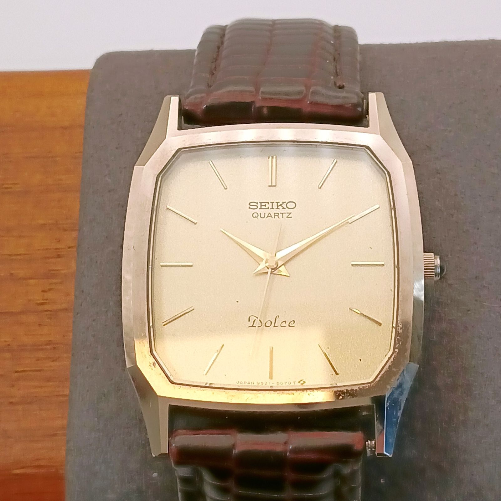 【稼働】0619-4 SEIKO DOLCE セイコー ドルチェ 9521-5070 メンズ腕時計 クォーツ スクエア ゴールド色
