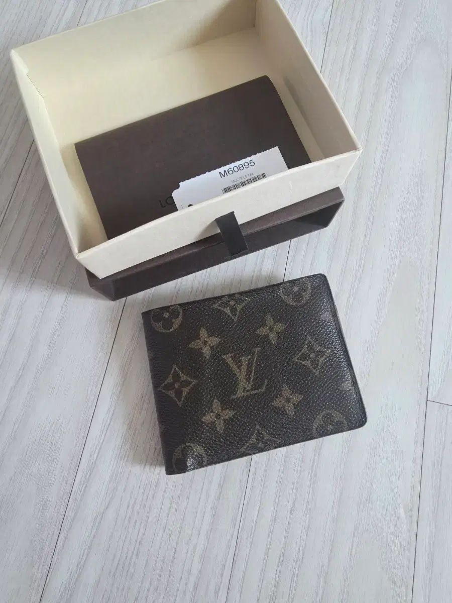 正規品 Louis Vuitton ルイヴィトン メンズ 二つ折り財布