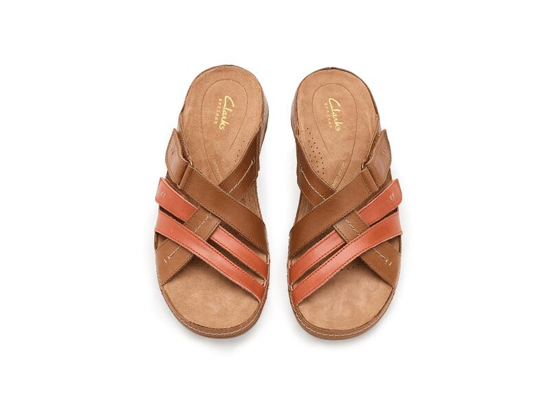 クラークス レディース シューズ サンダル Clarks Cecily Slide Tan Combi Leath タン