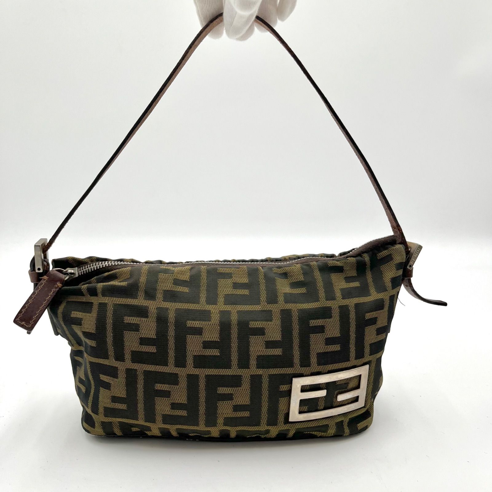 FENDI フェンディ ズッカ柄 FF金具ハンドバッグ