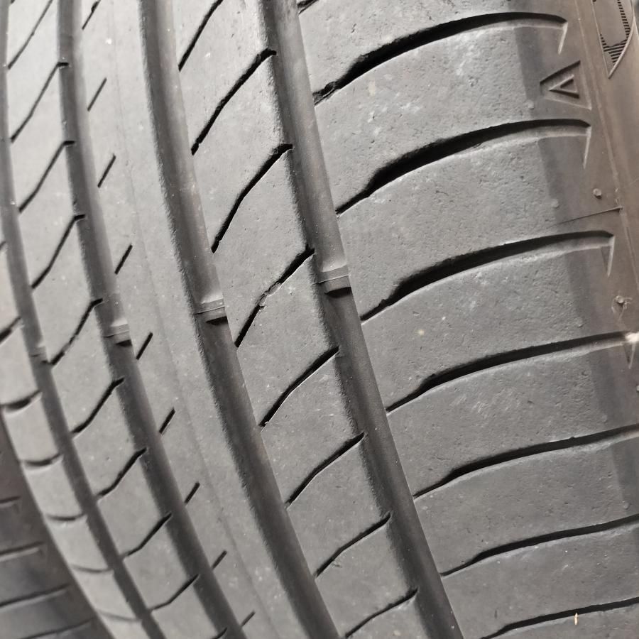 ◇本州・四国は送料無料◇ ＜ノーマル 2本＞ 215/45R17 マキシス
