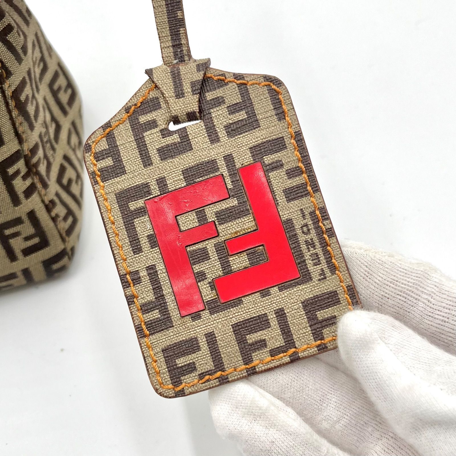美品◎FENDI フェンディ ズッキーノ柄 チャーム アクセサリーポーチ