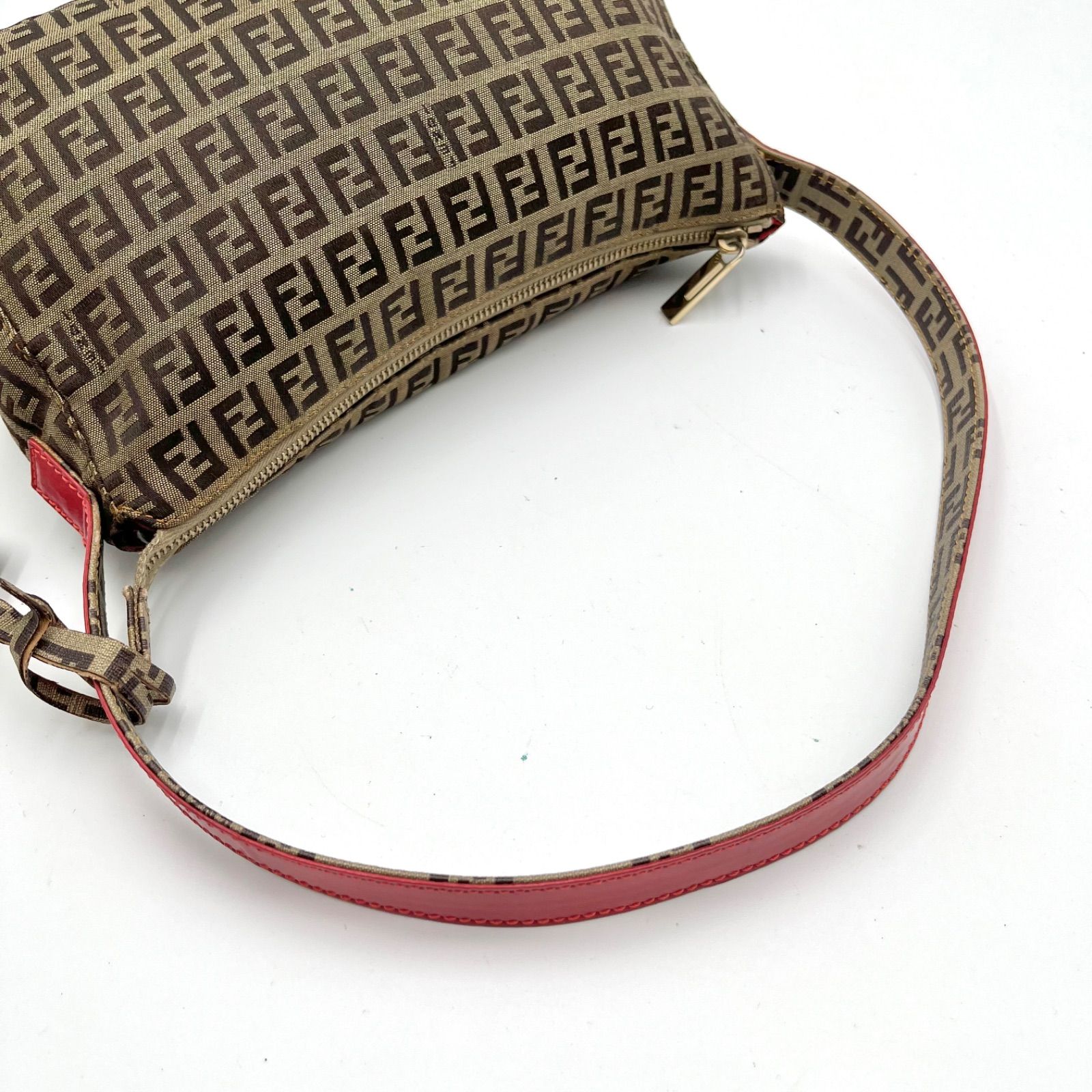 美品◎FENDI フェンディ ズッキーノ柄 チャーム アクセサリーポーチ