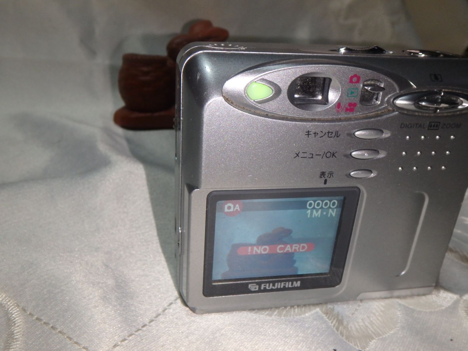動作品 FUJIFILM 30i FinePix デジタルカメラ 難 - メルカリ