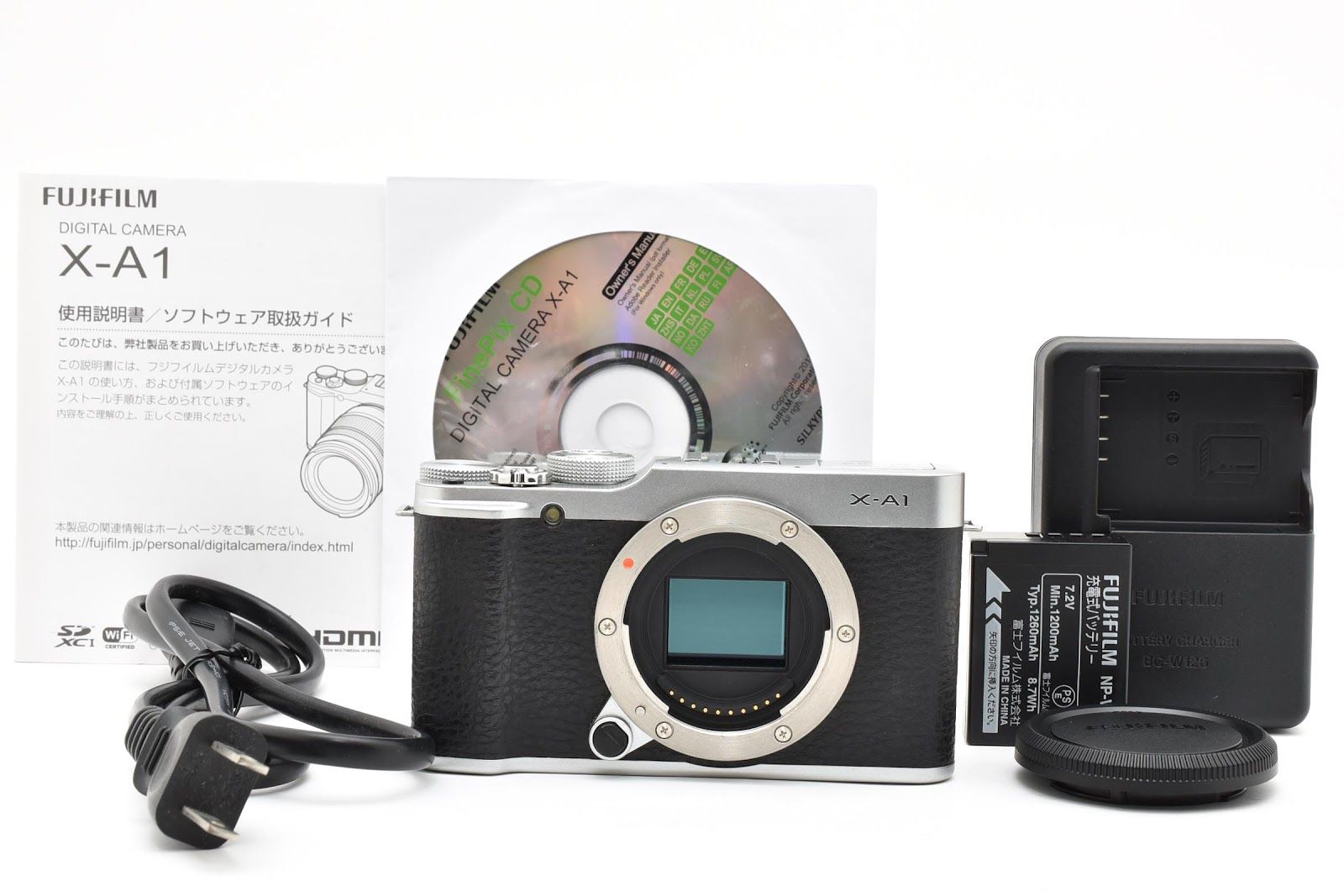 ☆良品☆ フジフイルム FUJIFILM X-A1 ボディ シルバー ミラーレス一眼