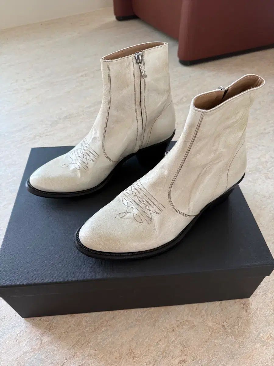 erd 앙팡 リーシュ デプリメ ブーツ 出品