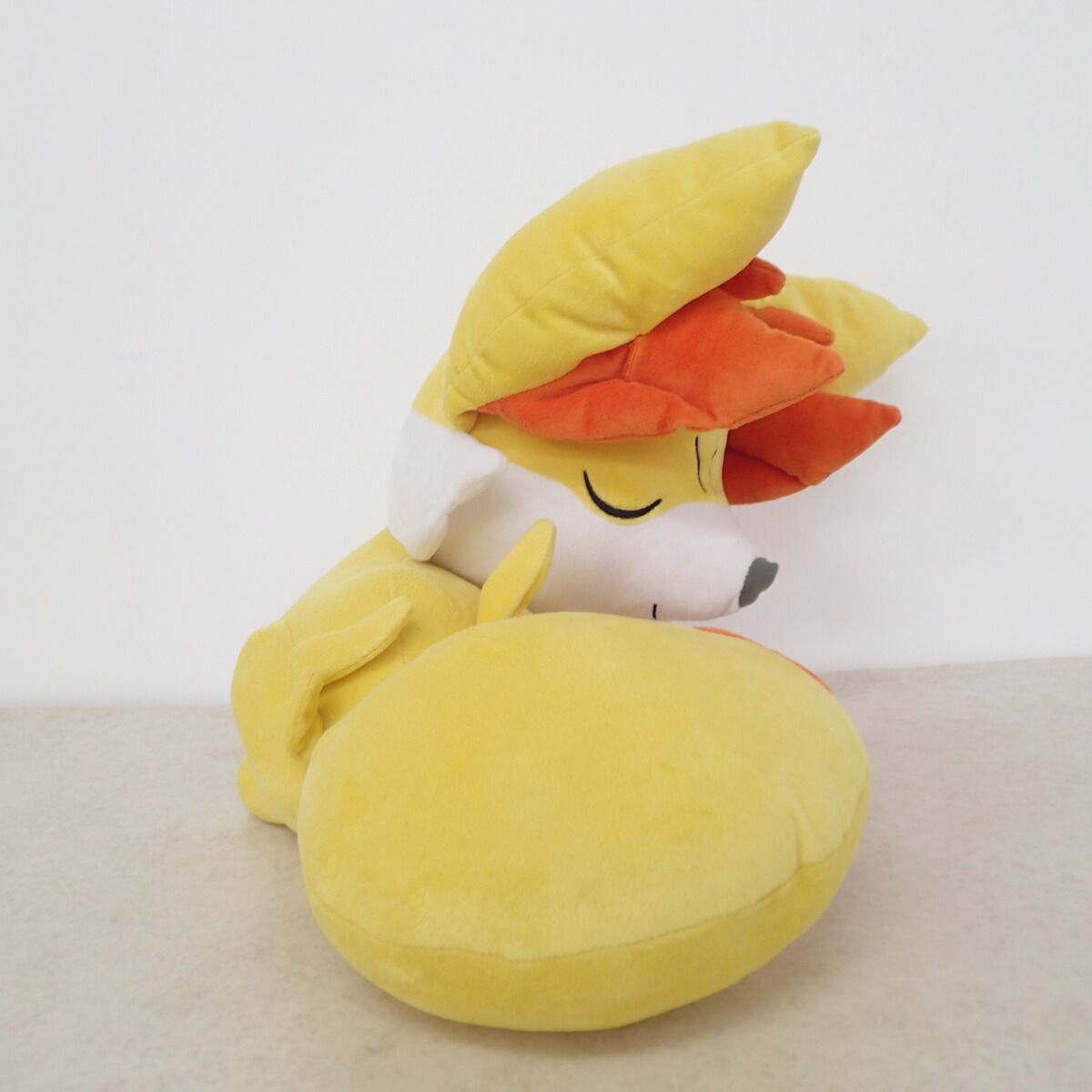 ポケモンセンター 2015年初夢ぬいぐるみ フォッコ 紙タグ無