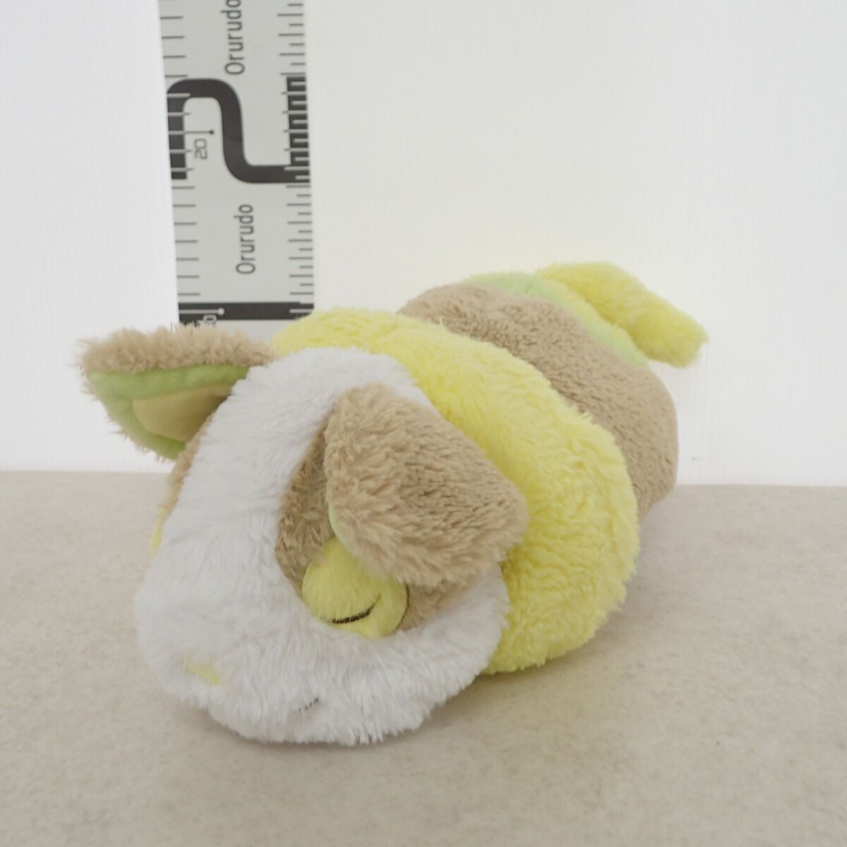 ポケモンセンター ぬいぐるみ みんなおつかれさま 寝そべりワンパチ 紙