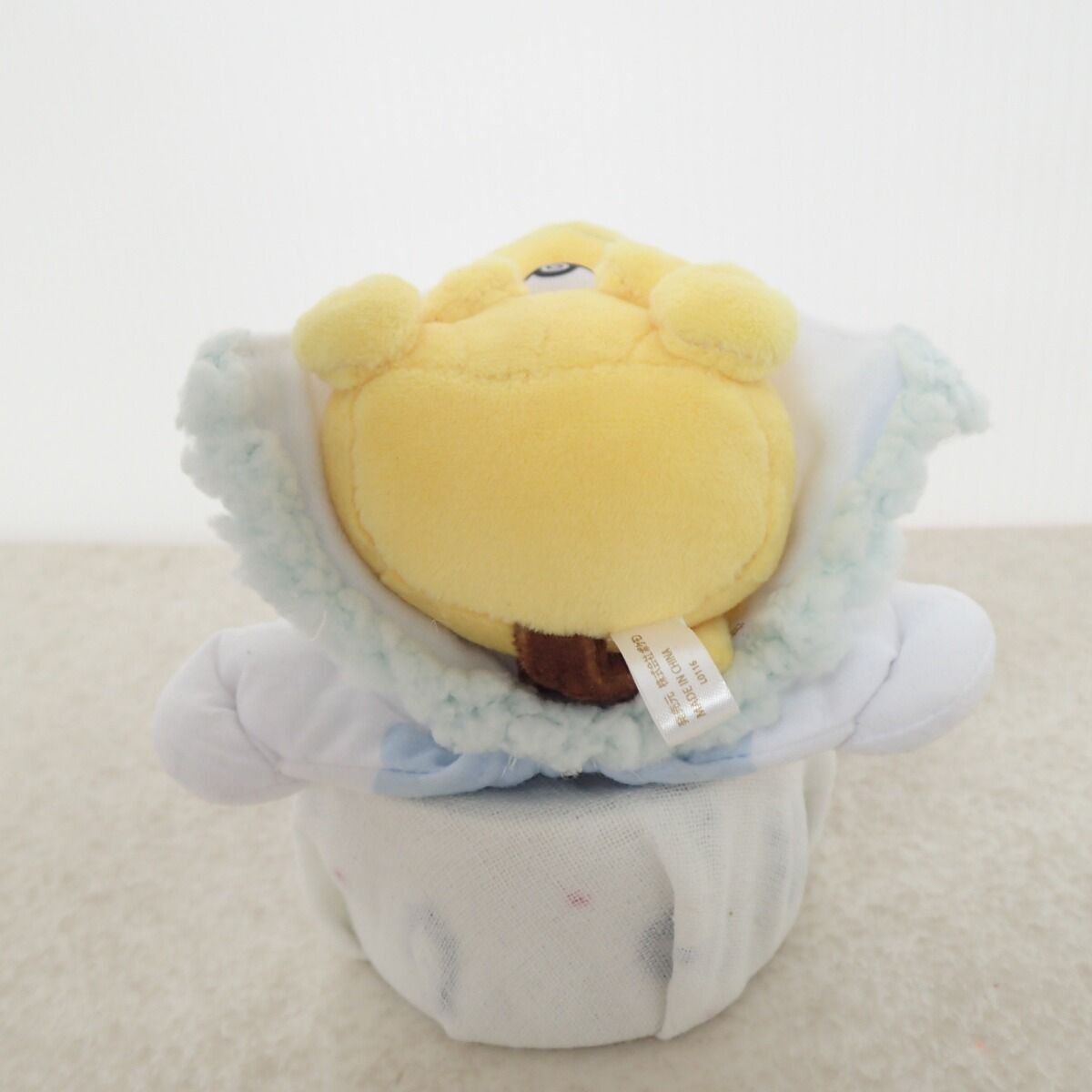 ポケモンセンター マスコット アローラロコンポンチョのピカチュウ 紙