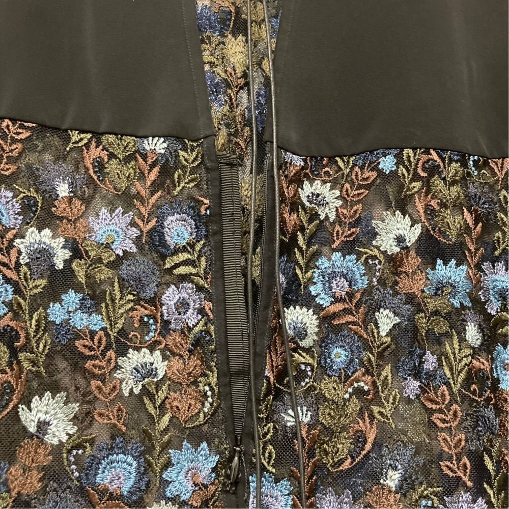 美品 LOKITHO ロキト BOTANICAL EMB. TOP ボタニカル エンブロイダリー