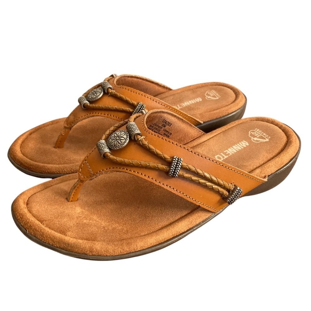 MINNETONKA コンチョトングサンダル 美品 MINNETONKA ミネトンカ Silverthorne 360 コンチョ スタッズ