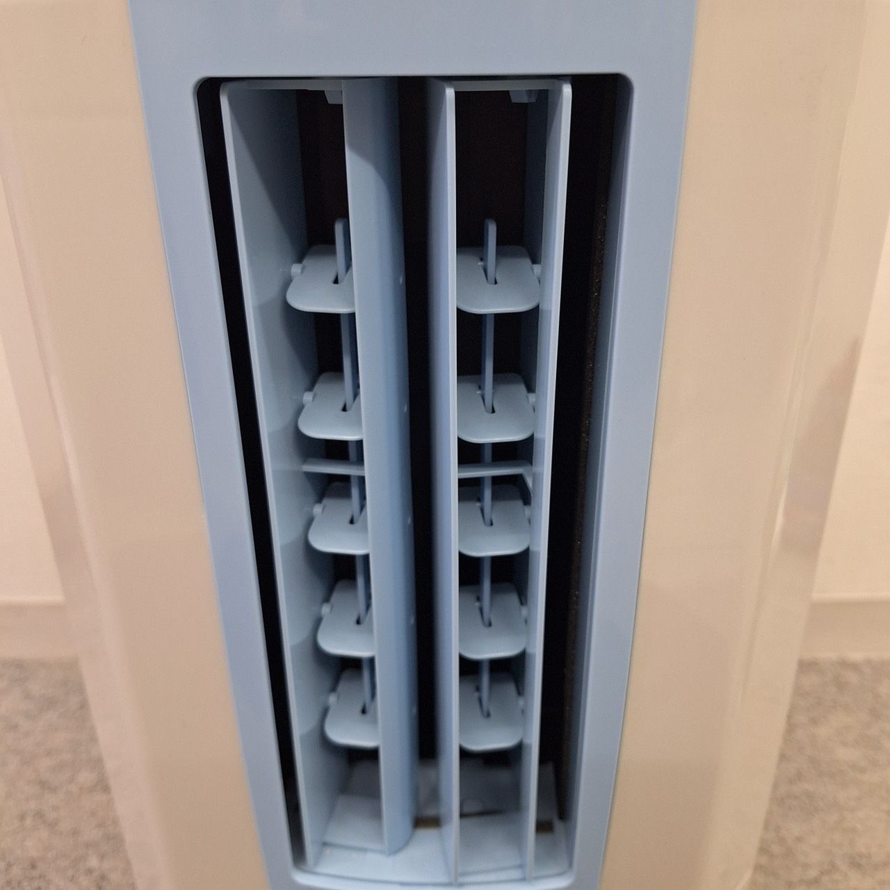 動作確認済み CORONA コロナ冷風衣類乾燥除湿器 どこでもクーラー CDM