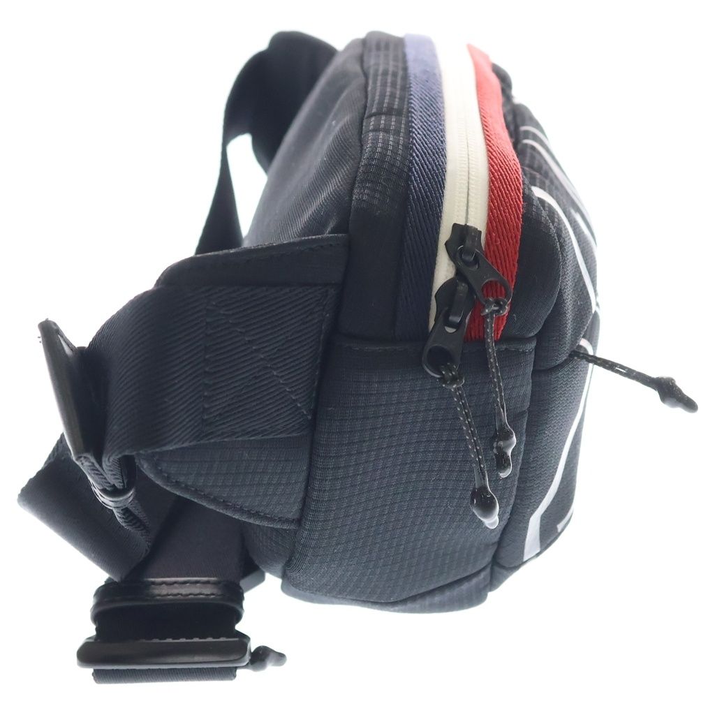 MONCLER (モンクレール) ロゴ カットベルトバッグ ボディバッグ 