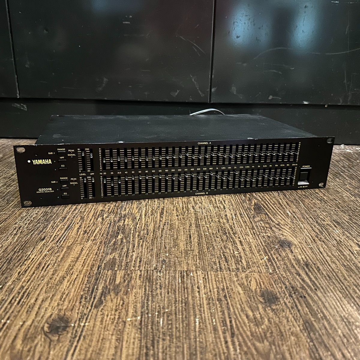 Yamaha Q2031B ヤマハ Graphic Equalizer グラフィックイコライザー