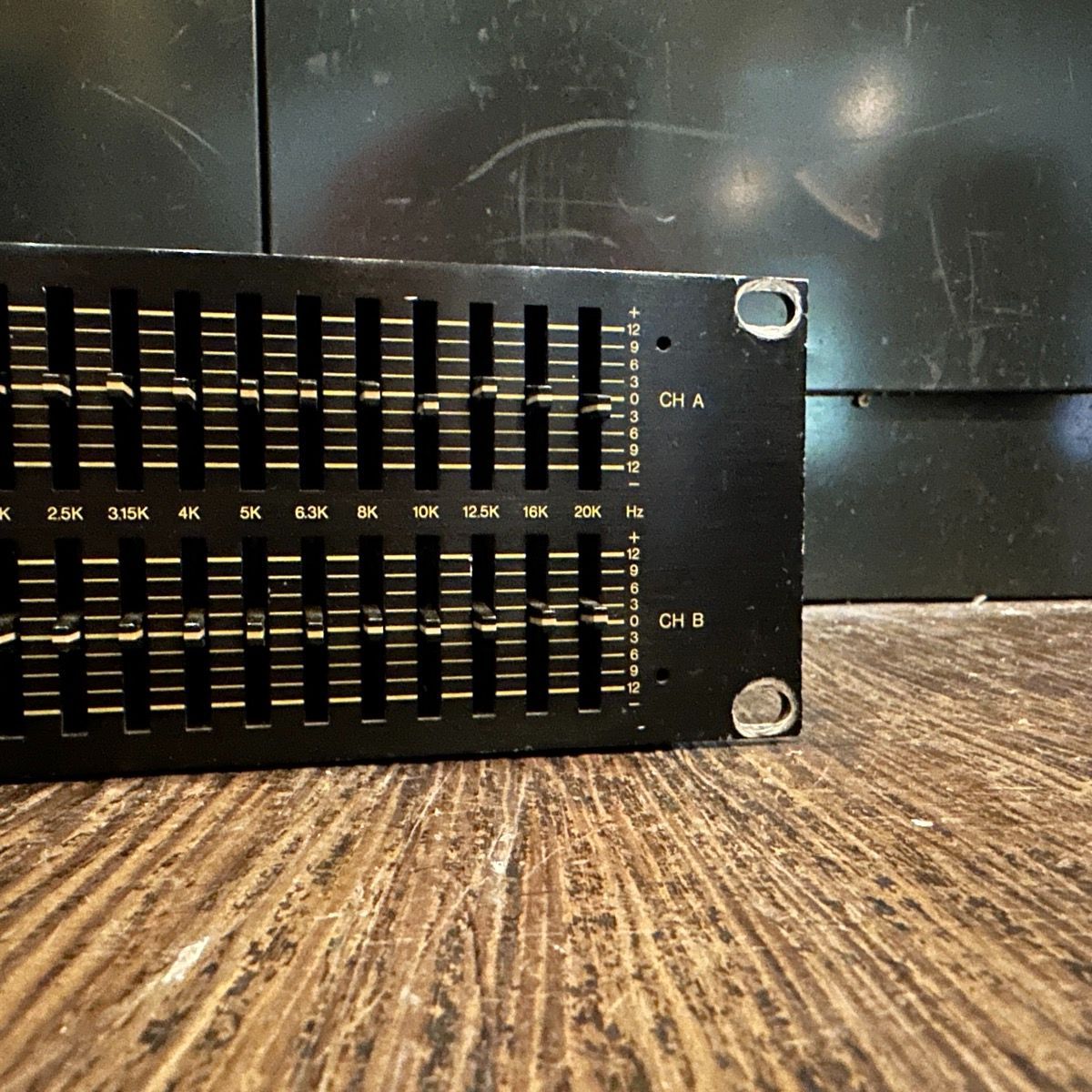Yamaha Q2031A ヤマハ Graphic Equalizer グラフィックイコライザー