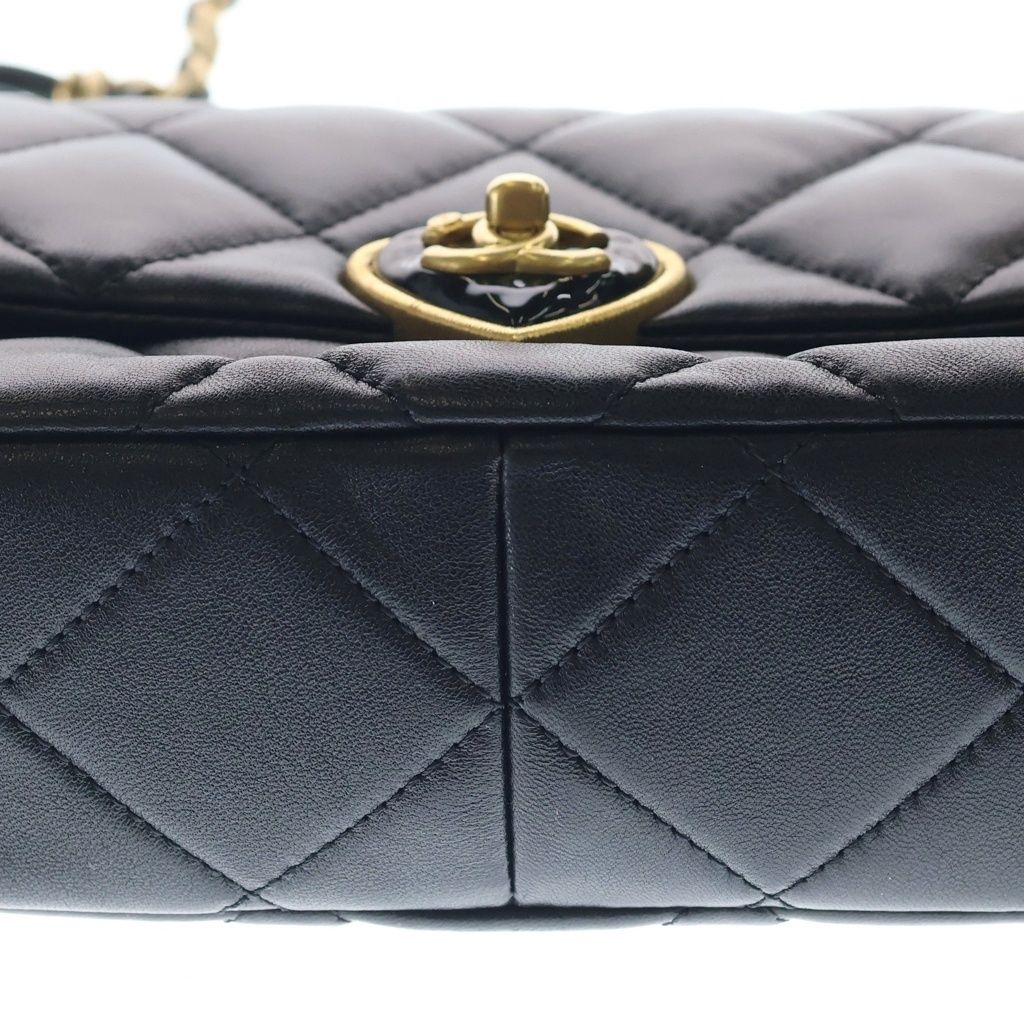 CHANEL (シャネル) マトラッセ ハートロック チェーンショルダーバッグ ラムスキン ゴールド金具 ブラック プレート AS3979