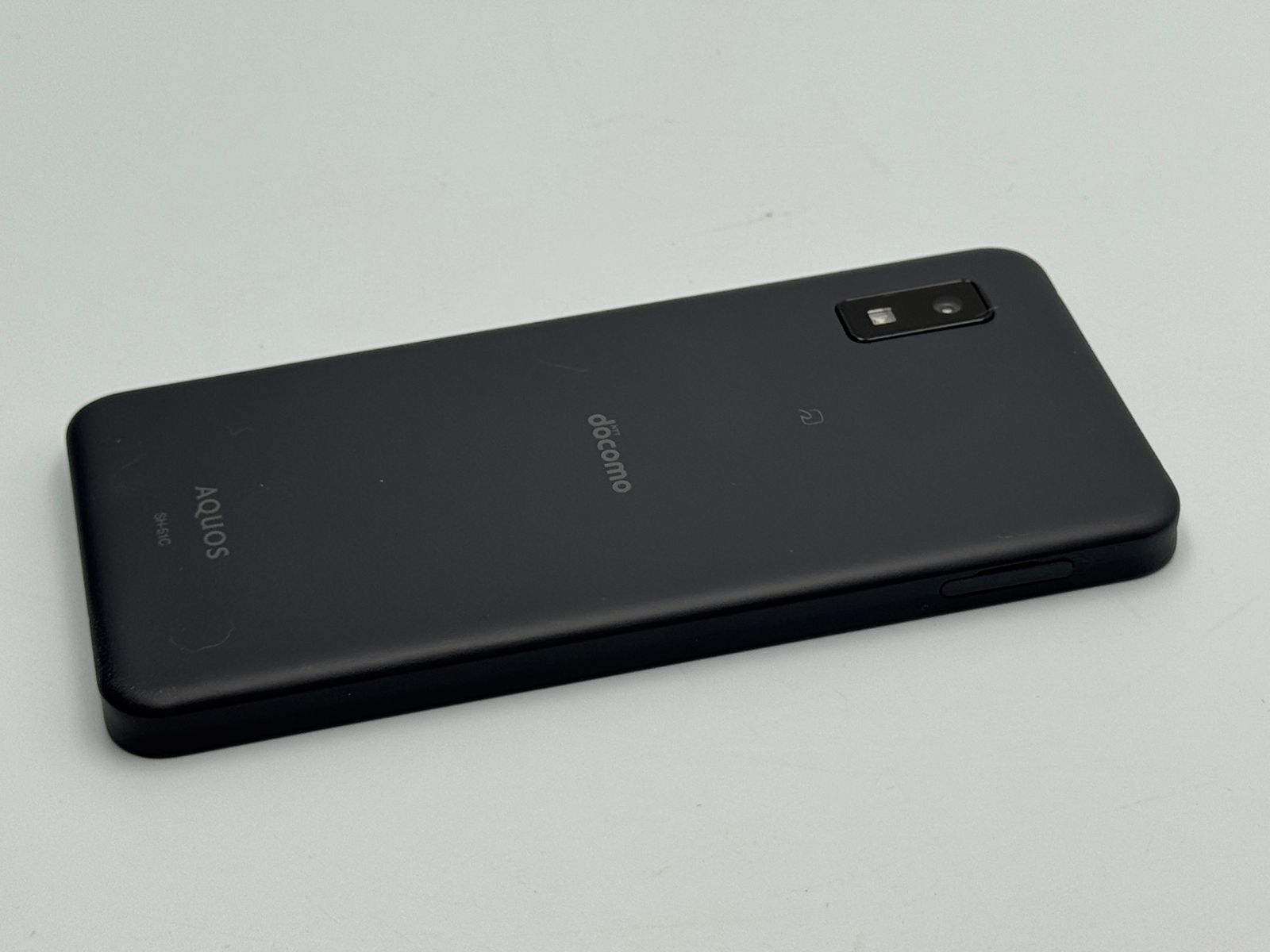 【中古C】AQUOS wish2 SH-51C チャコール SIMフリー 白ロム