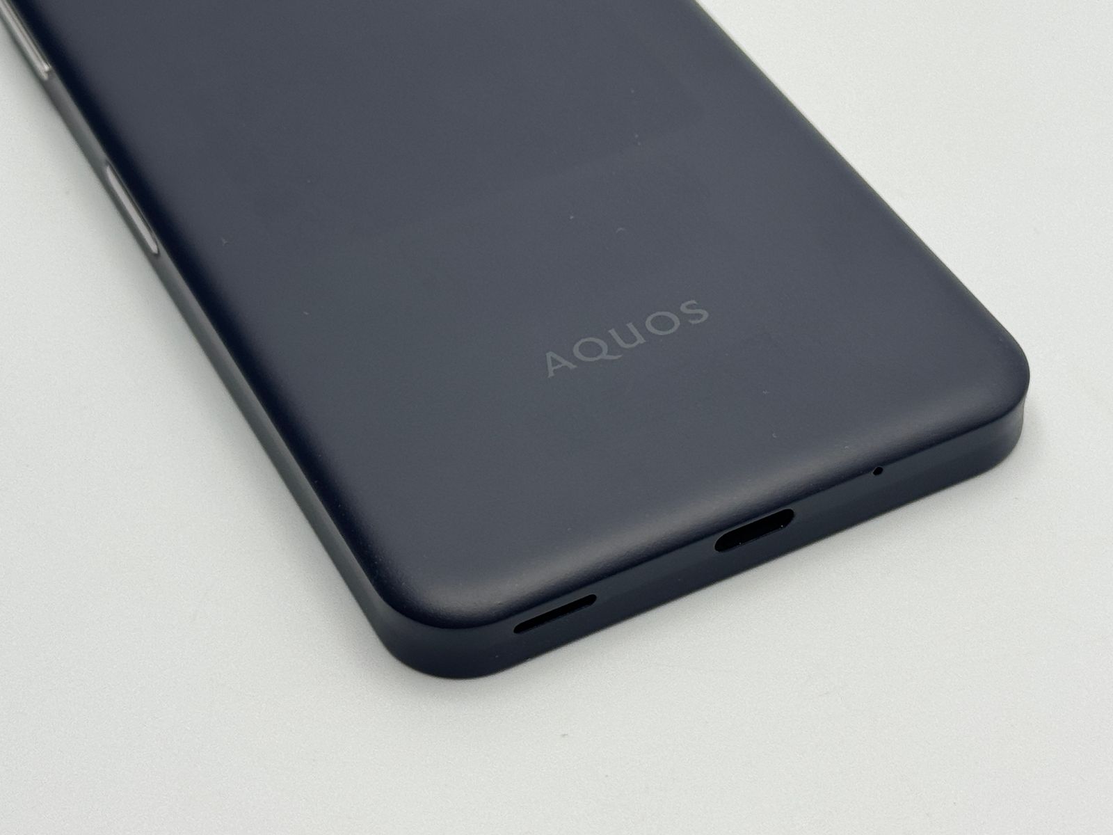 訳あり中古C】AQUOS wish3 SH-M25 ブラック SIMフリー 白ロム - メルカリ