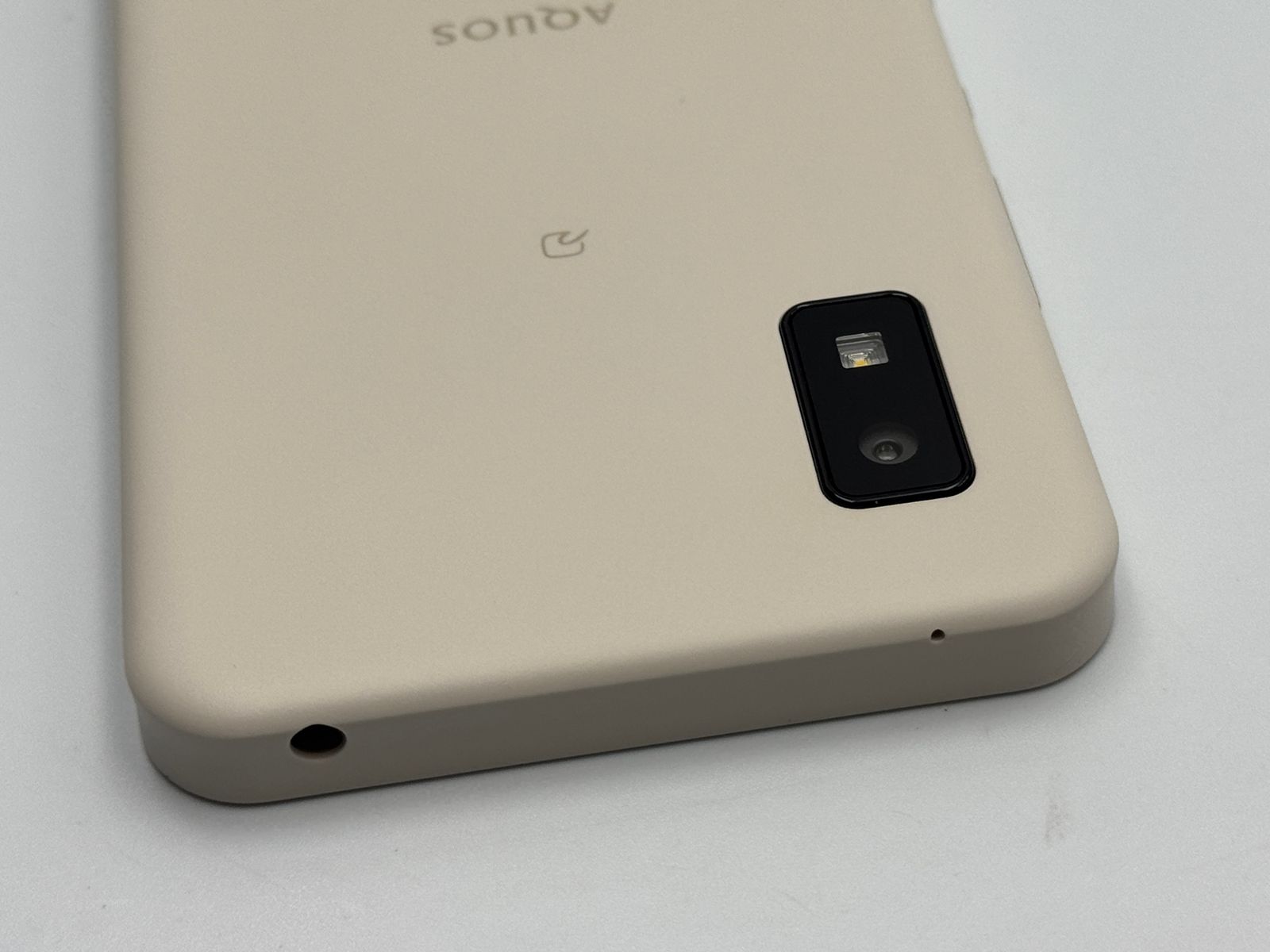 AQUOS wish SHG06 アイボリー 64GB SIMフリー 中古A】AQUOS wish SHG06 アイボリー SIMフリー 白ロム wish SHG06