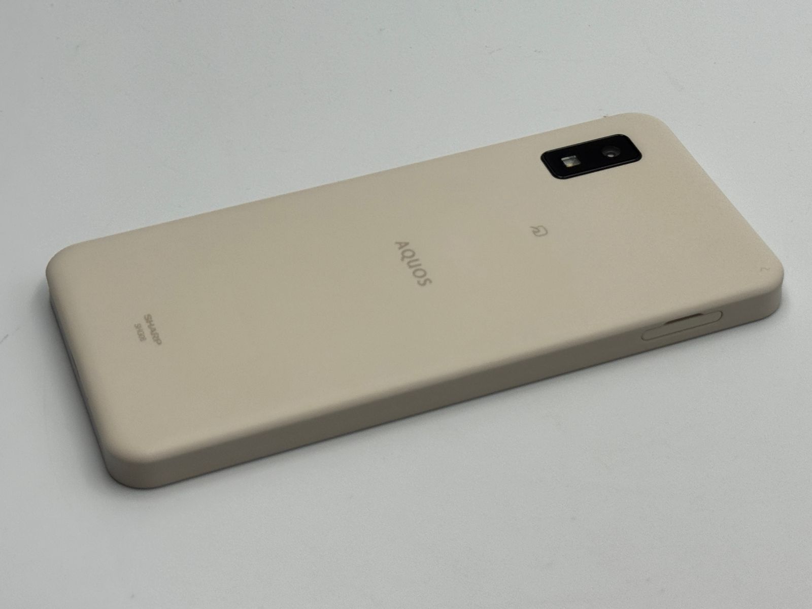 中古A】AQUOS wish SHG06 アイボリー SIMフリー 白ロム wish SHG06