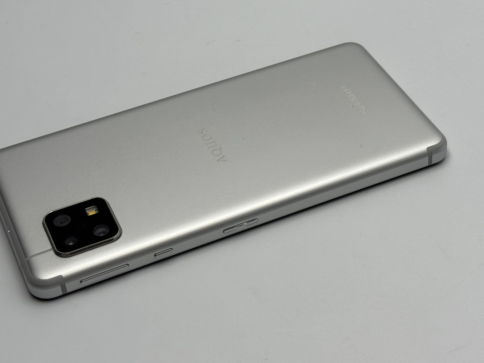 AQUOS sense4 SH-M15 シルバー 中古C - メルカリ