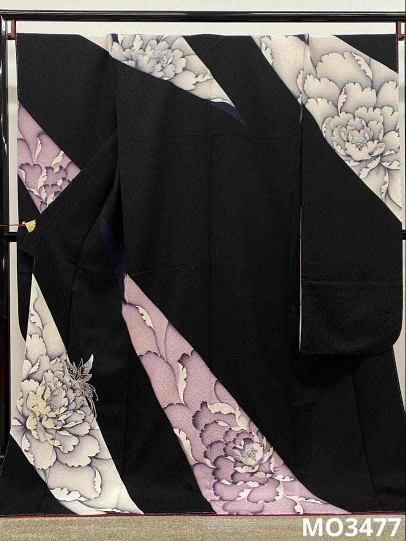 振袖 グリッター箔 銀彩 牡丹 大輪 身丈171cm 新品未使用品 MO3477