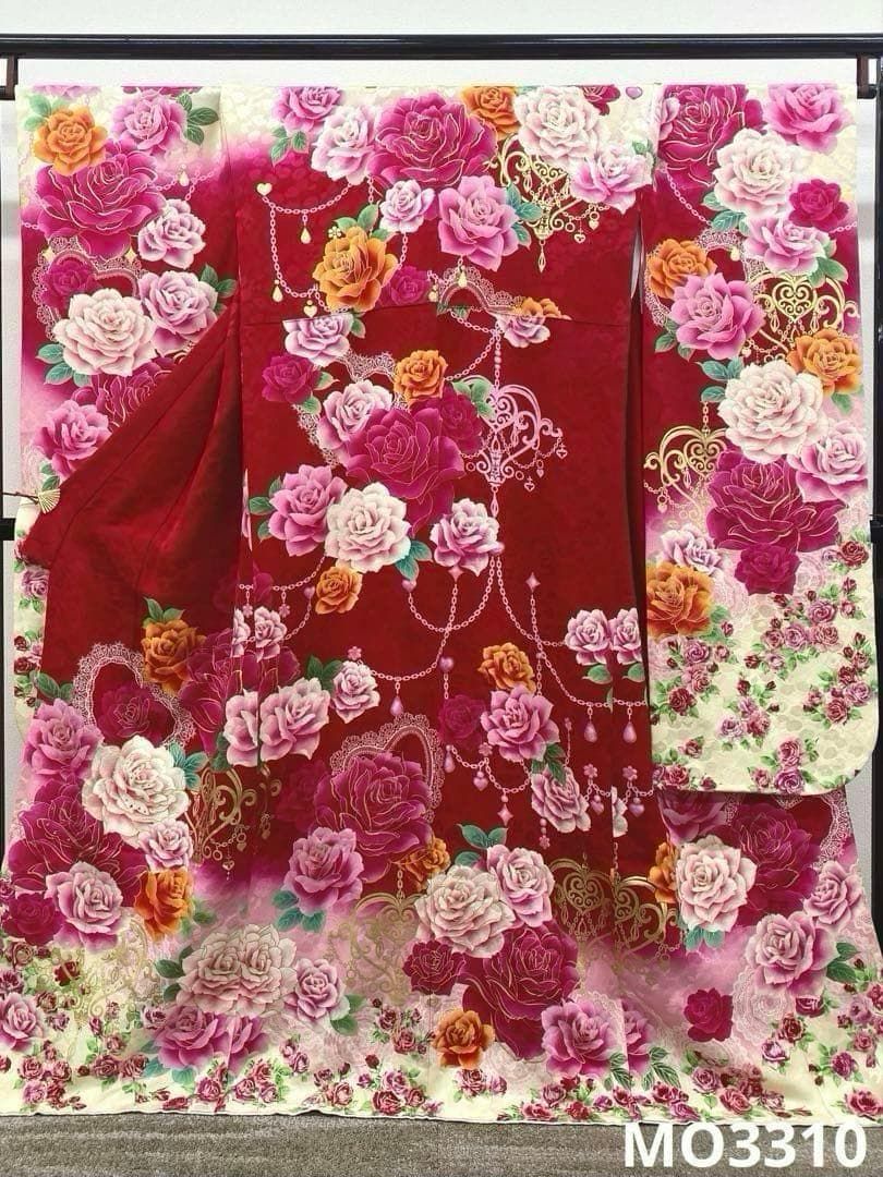 振袖 ラメ刺繍 金彩 ストーン 身丈165cm パールトーン加工済 MO3310